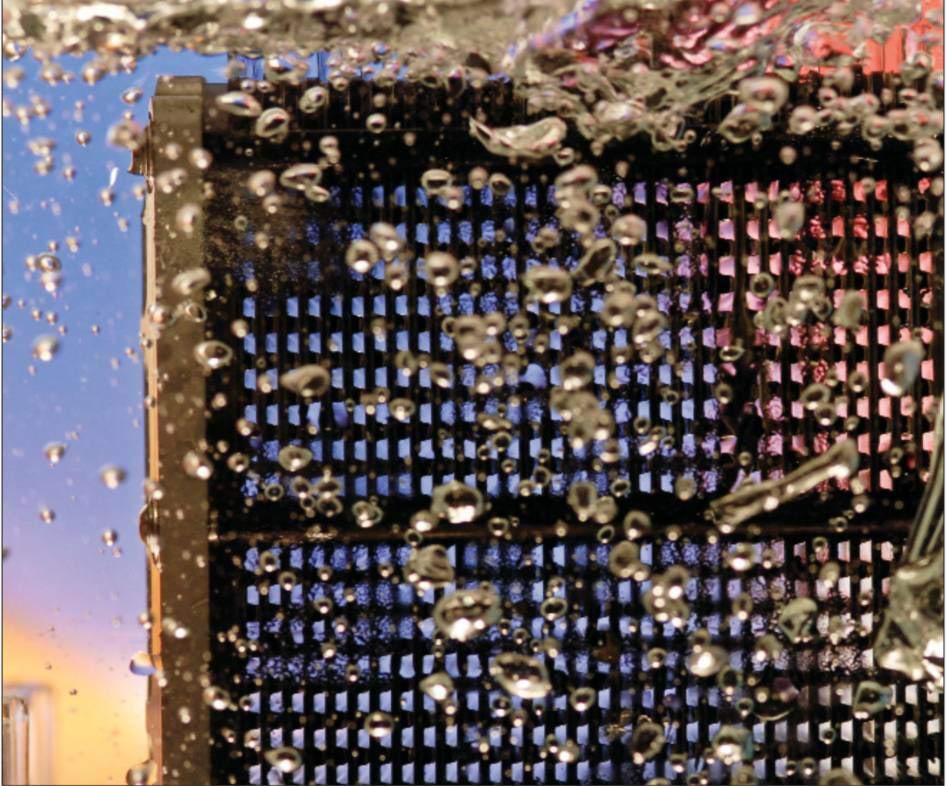 Mullid kütuseelemendi sees