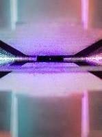 Lõksustatud strontsiumi aatom lähemalt