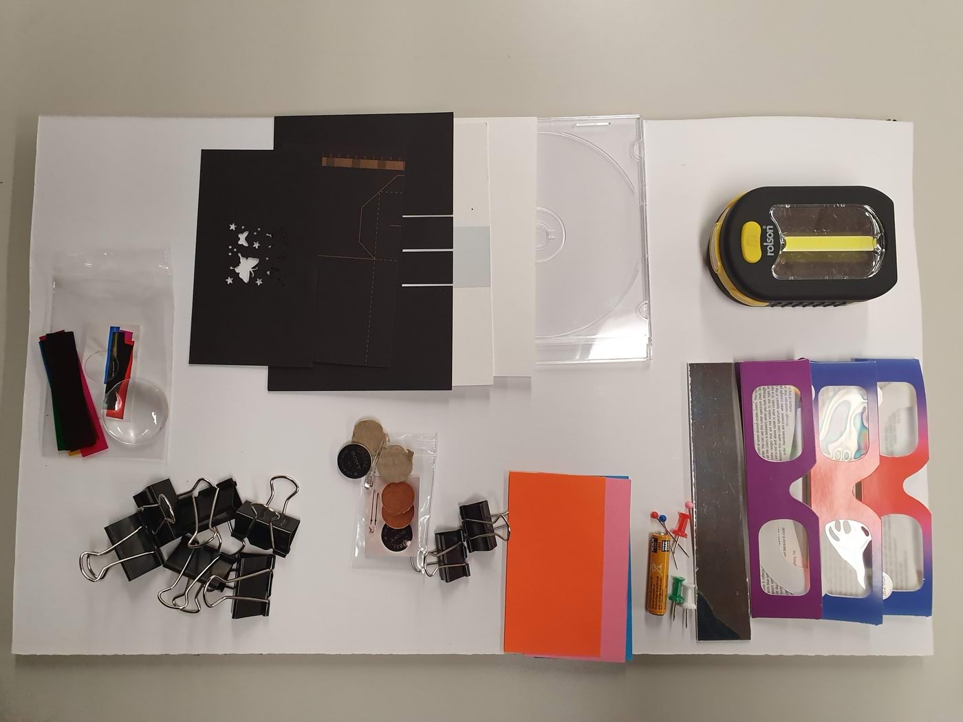 Valgusõpetuse põhikatsekomplekt v1.0