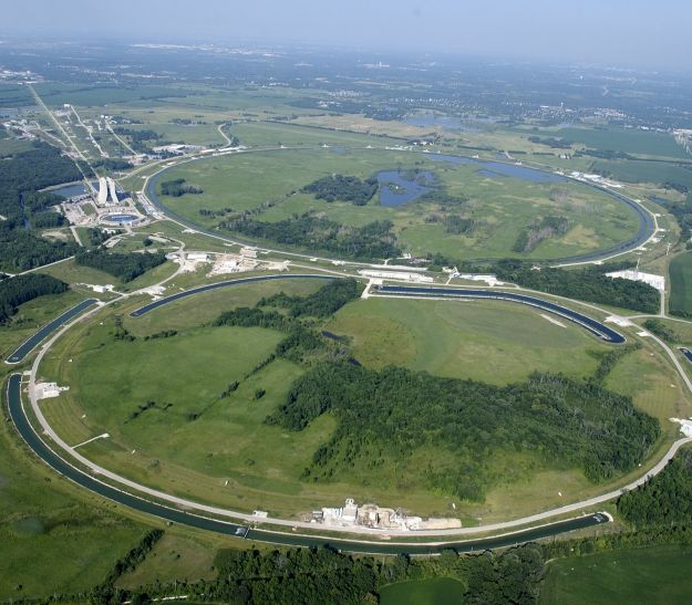 Fermilabi kiirendi Tevatron