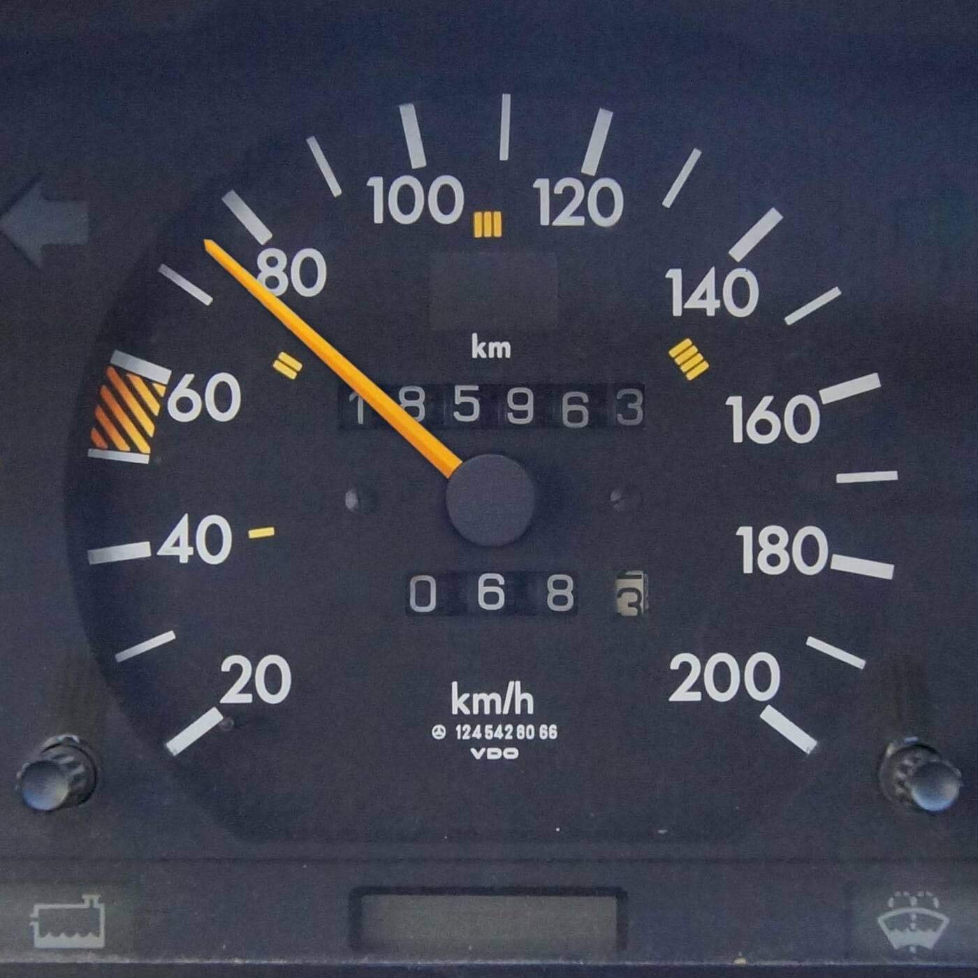 Spidomeeter, kilomeetrid tunnis